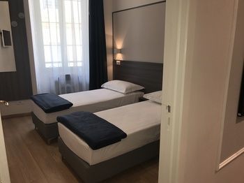 Boutique Neptune 2* Nice